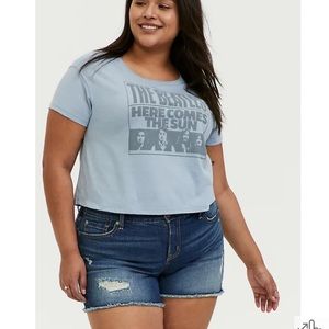 Torrid THE BEATLES HERE COMES THE SUN LIGHT BLUE CROP CREW TEE